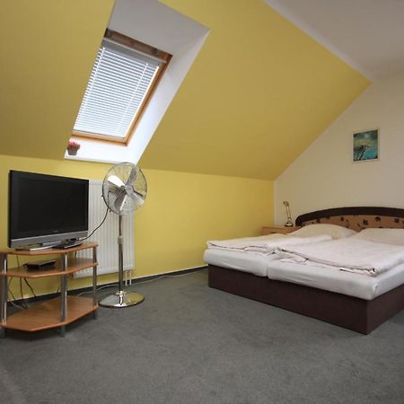 Apartman Pod Cernou Horou Rožnov pod Radhoštěm Zewnętrze zdjęcie