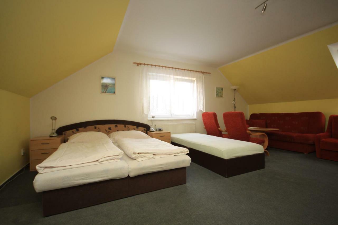 Apartman Pod Cernou Horou Rožnov pod Radhoštěm Zewnętrze zdjęcie