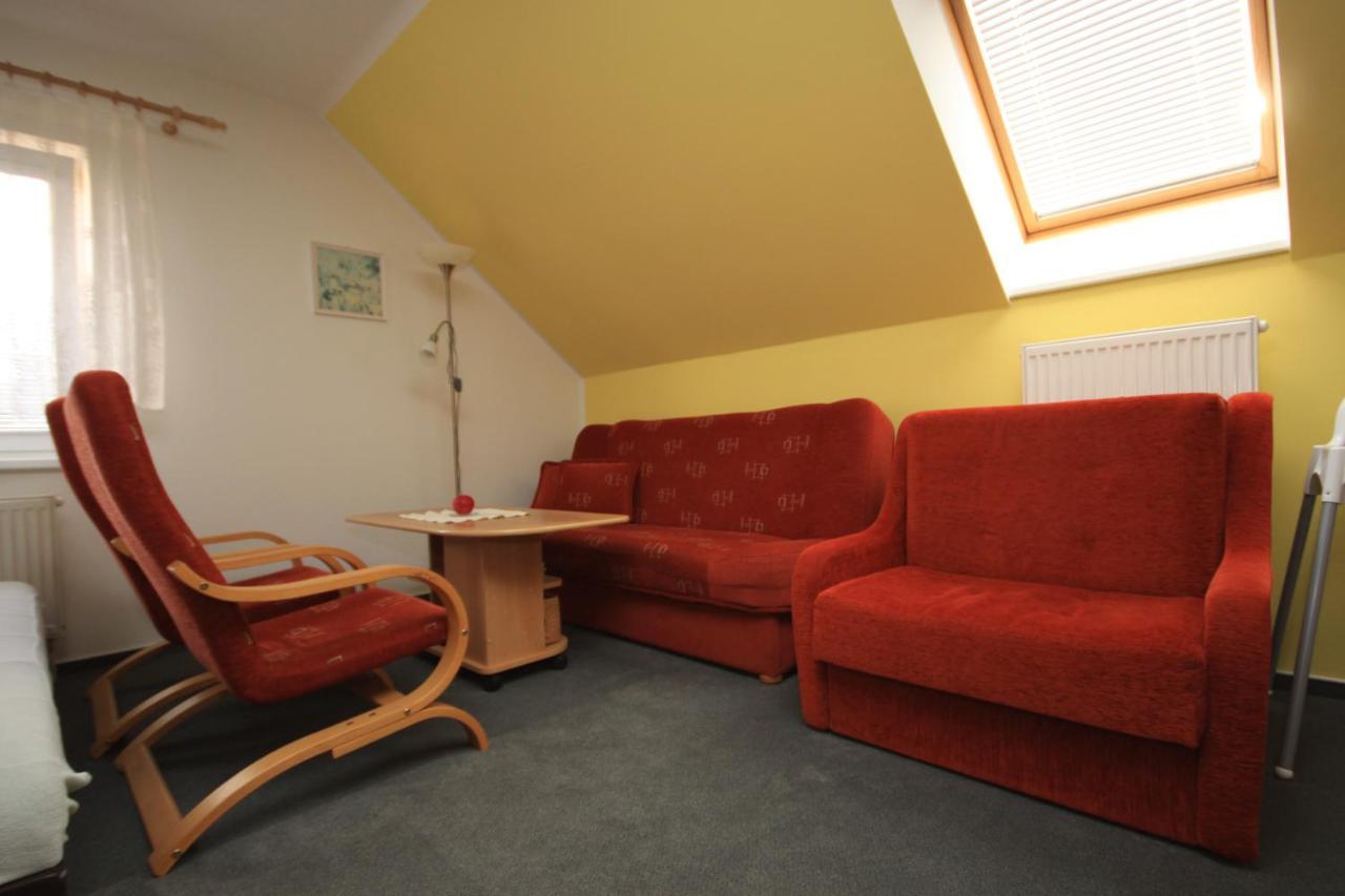 Apartman Pod Cernou Horou Rožnov pod Radhoštěm Zewnętrze zdjęcie
