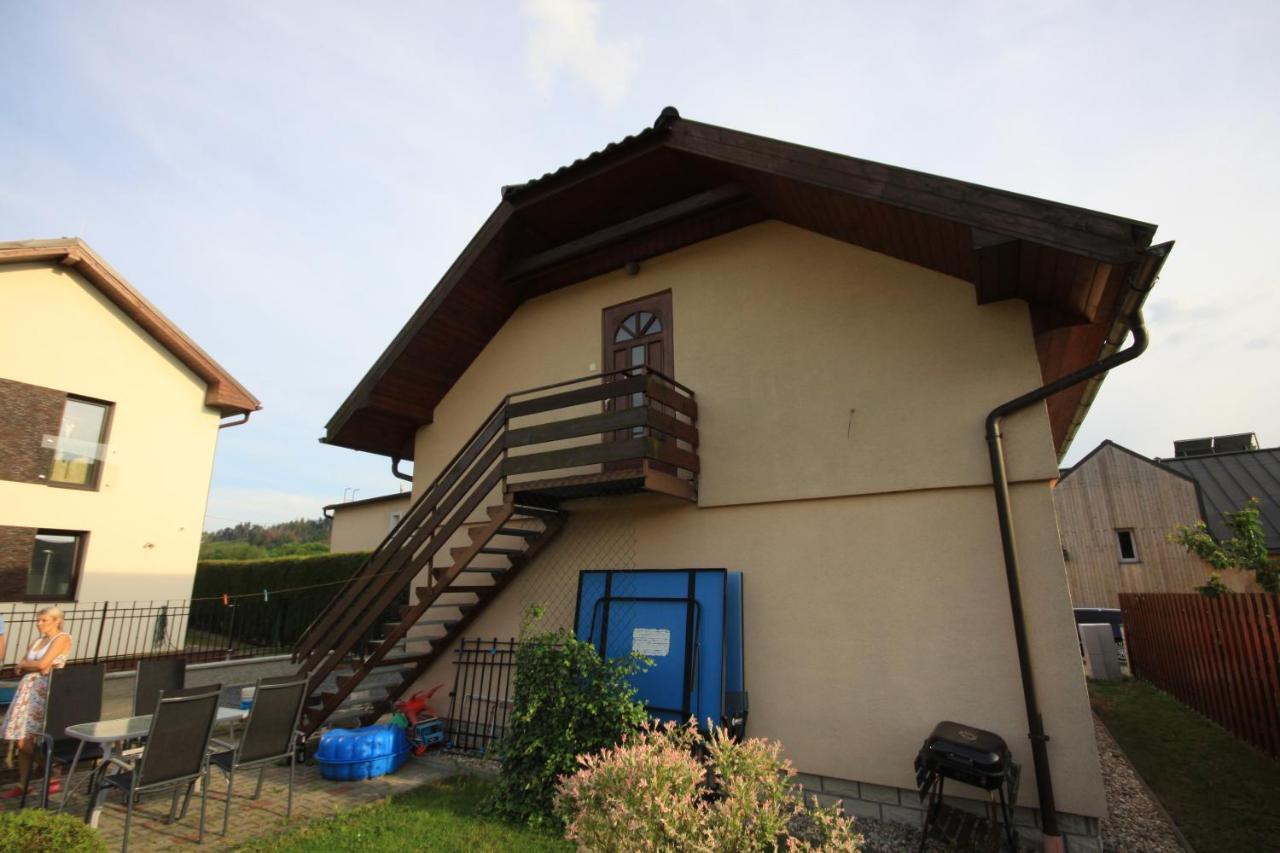Apartman Pod Cernou Horou Rožnov pod Radhoštěm Zewnętrze zdjęcie