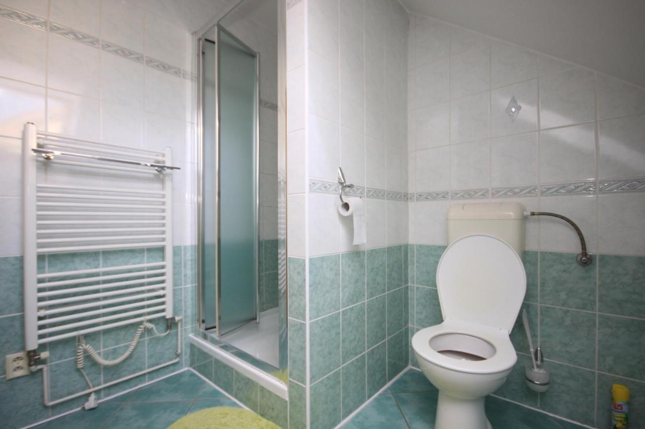 Apartman Pod Cernou Horou Rožnov pod Radhoštěm Zewnętrze zdjęcie